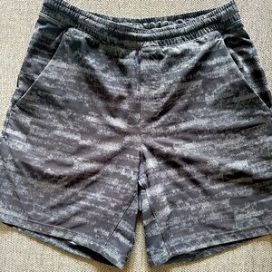 Lululemon Linerless Pace Breaker 7”